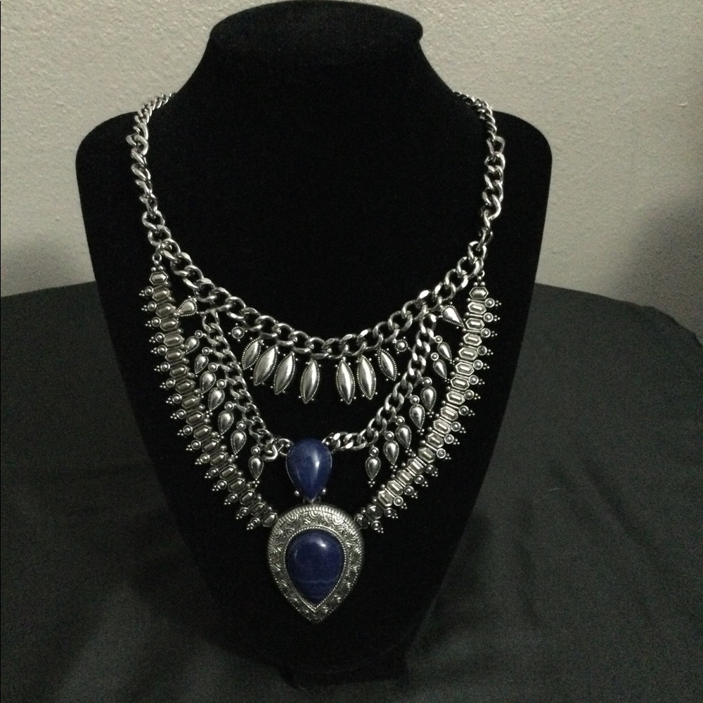 Blue and silver detailed necklace